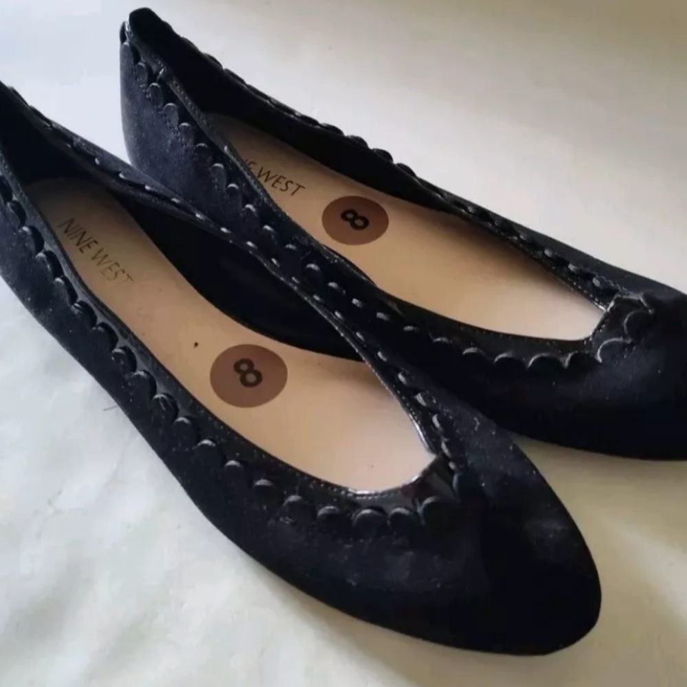 Women's Nine West Black Suede Flats Size 8M